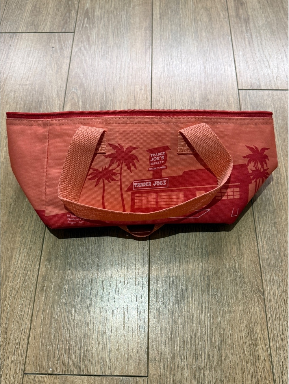Trader Joe’s Limited-Edition Peach Insulated Lunch Travel Cooler Mini Food Bag